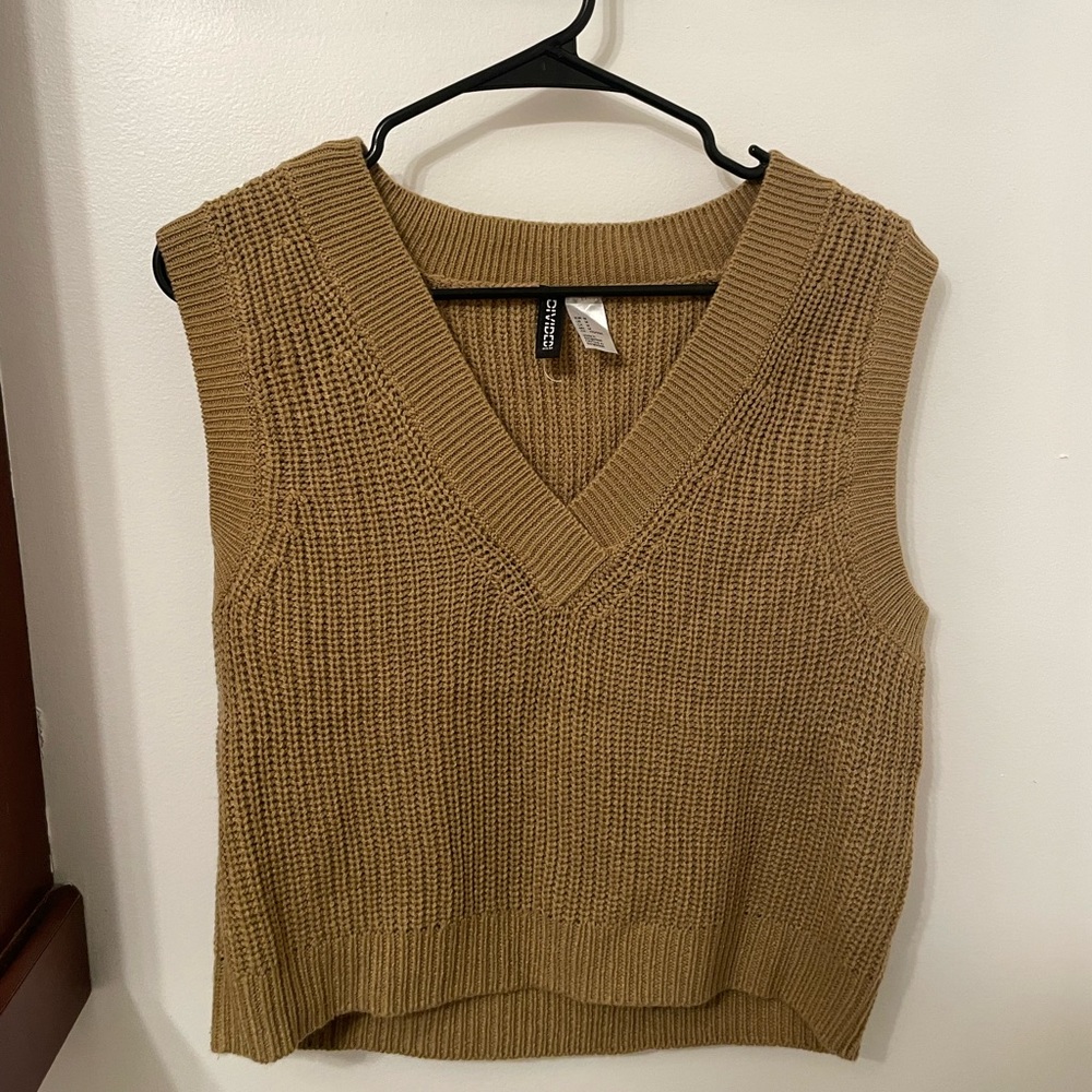 H&M Rib-Knit Sweater Vest